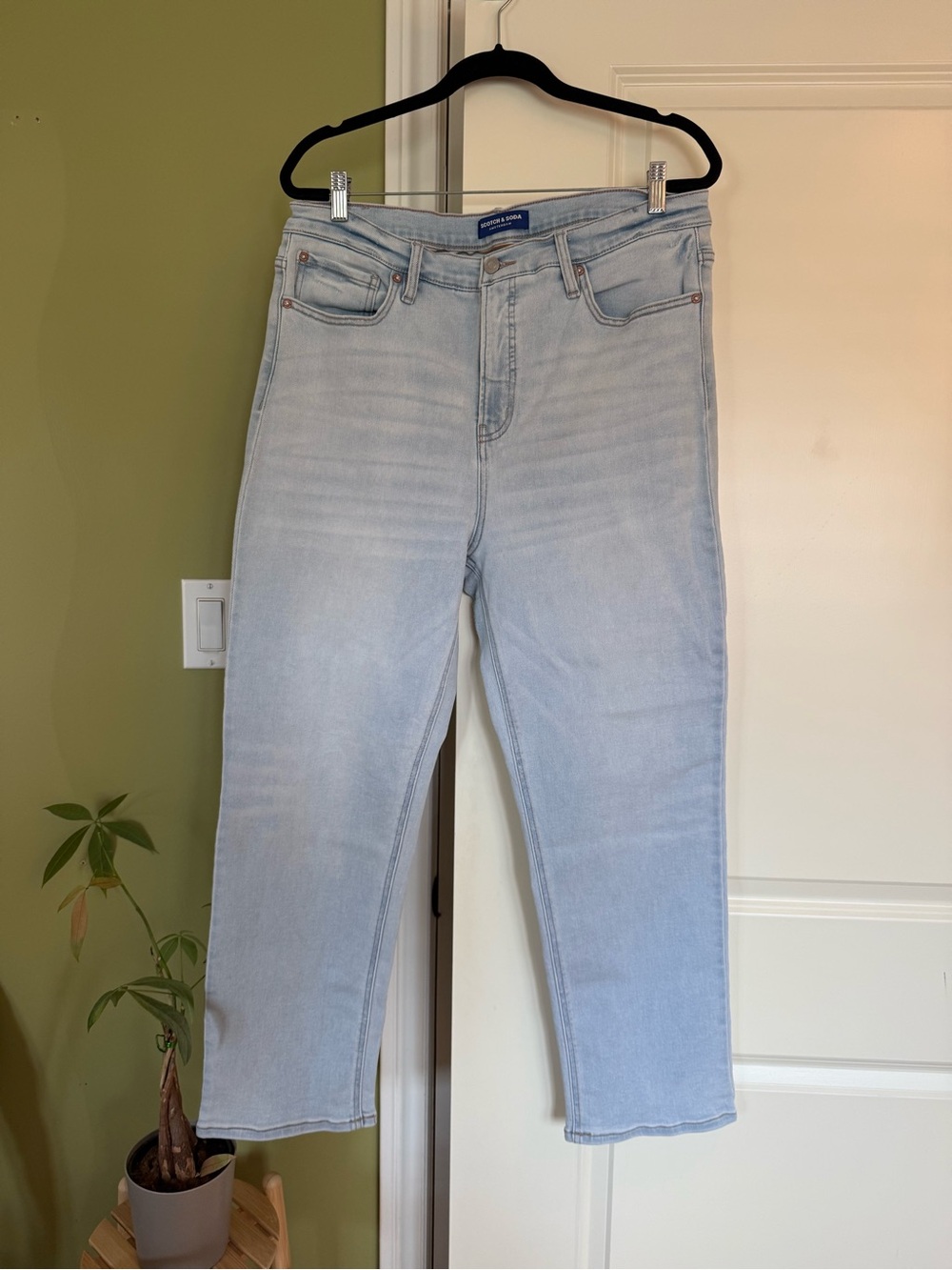 Scotch & Soda Light Wash High Rise Straight Jeans 14
